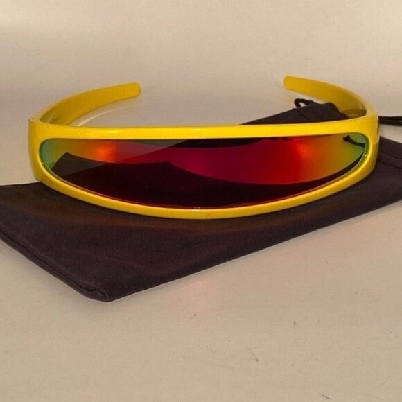 0972 Wrap Sunglasses with a Yellow Frame and Orange Mirrored Lenses New - Picture 1 of 8